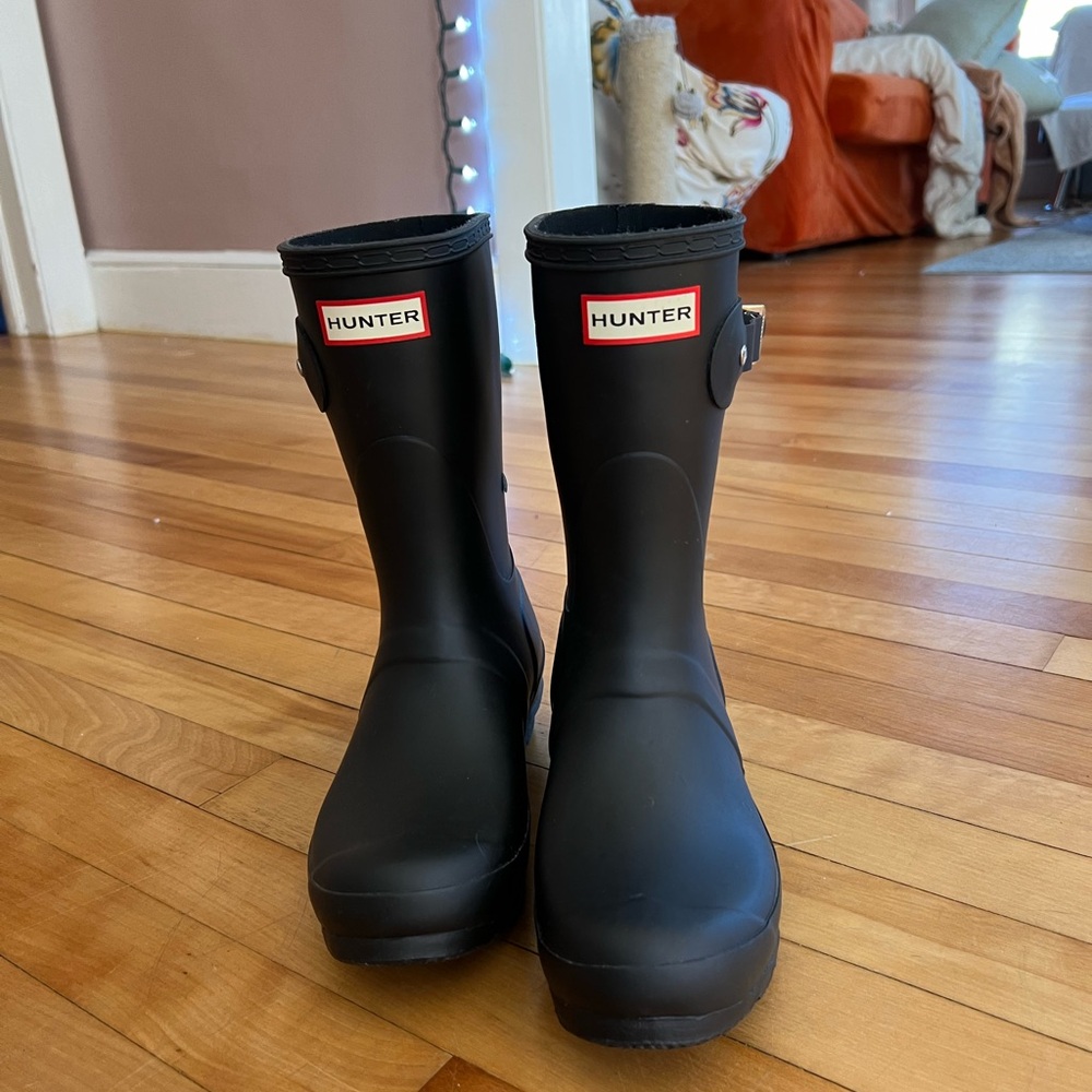 Hunter boots worn once or twice size 7